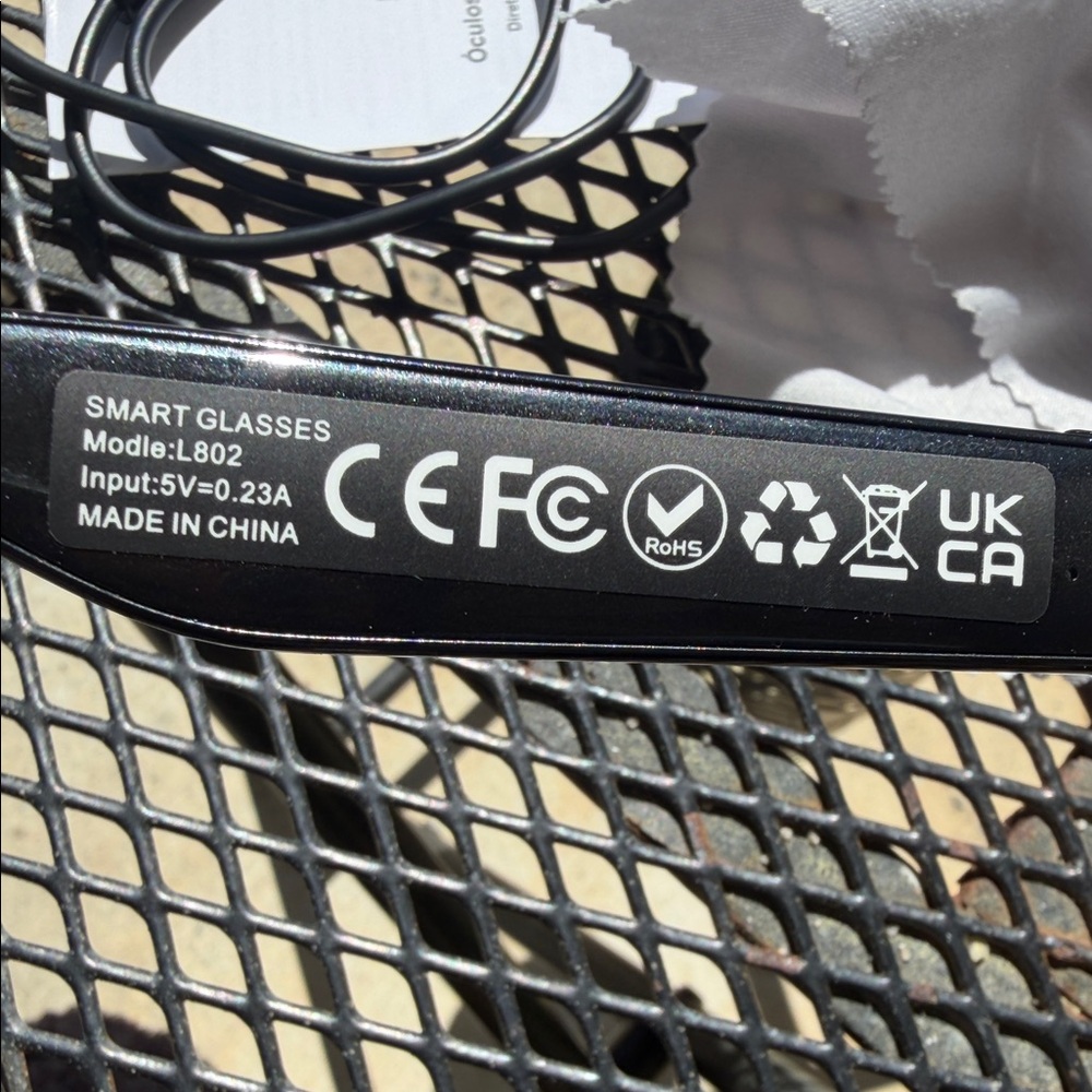 Smart Glasses Model L802 - Black